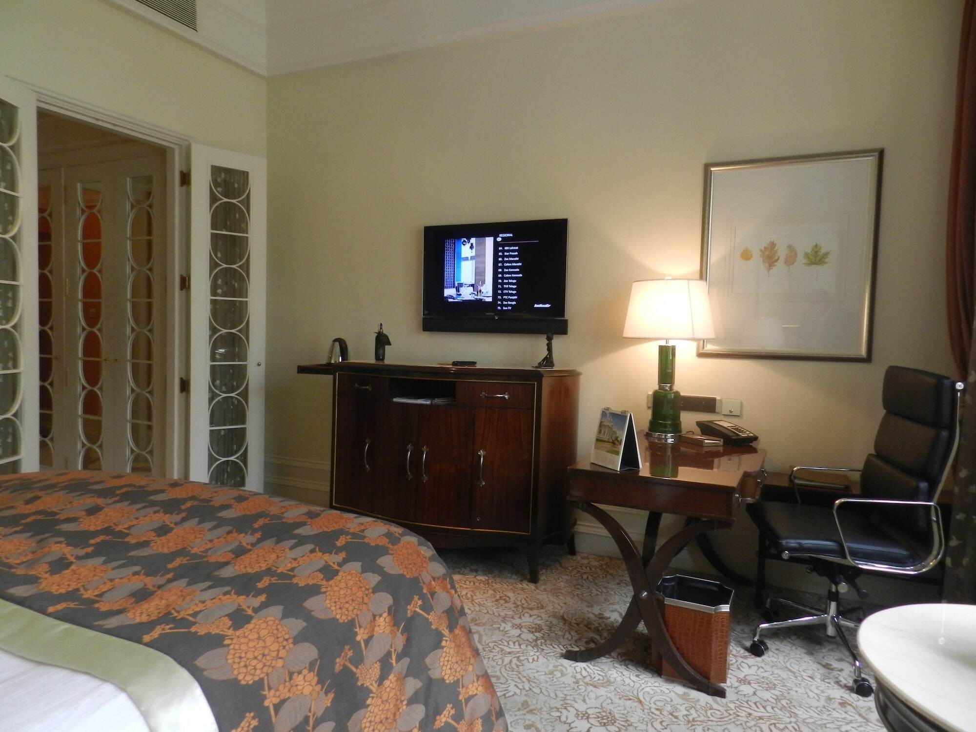 The Taj Mahal Tower, Mumbai Hotel Ngoại thất bức ảnh A room at the hotel